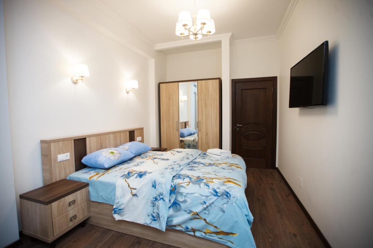 Main Street Sky House Apartments Chişinău Esterno foto