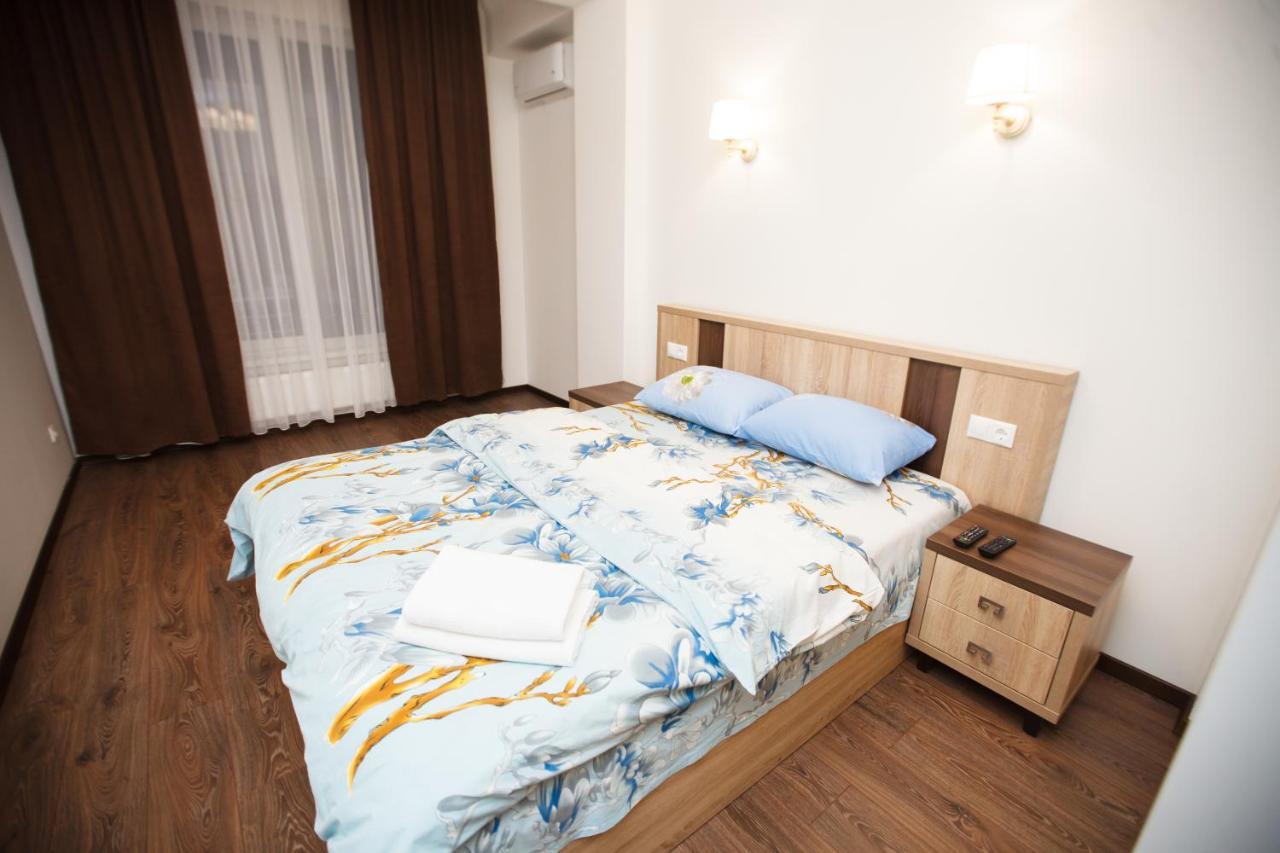 Main Street Sky House Apartments Chişinău Esterno foto