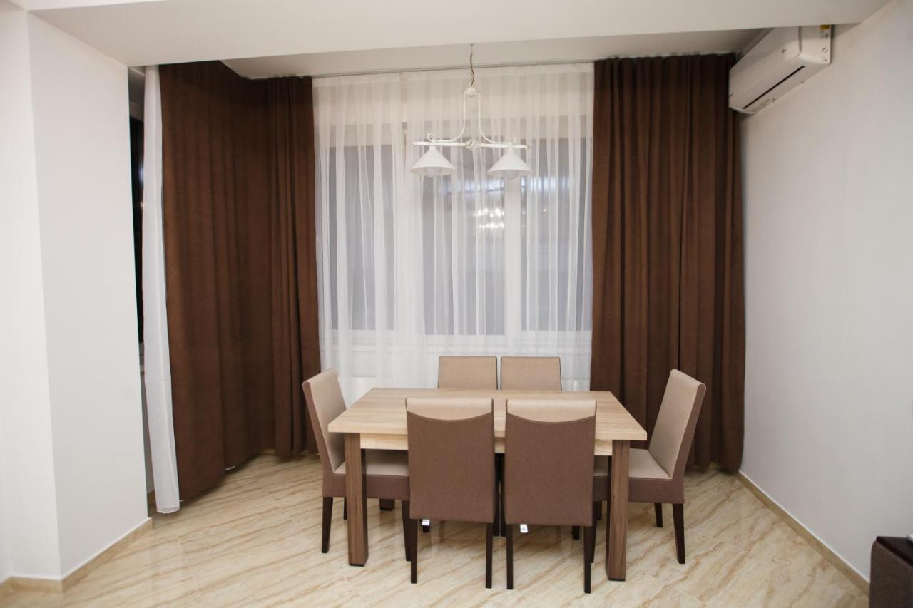 Main Street Sky House Apartments Chişinău Esterno foto