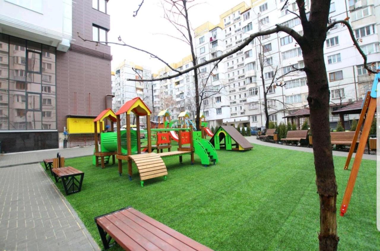 Main Street Sky House Apartments Chişinău Esterno foto